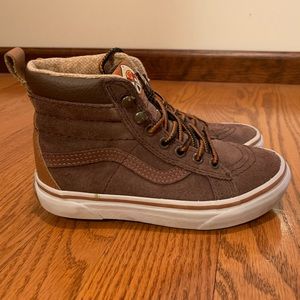 Kids size 13.5 suede vans